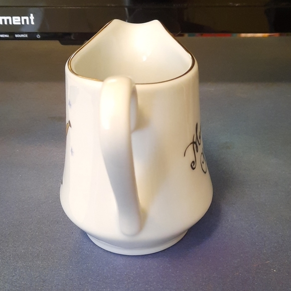 Merry Brite Milk Creamer Reindeer - Picture 3 of 6